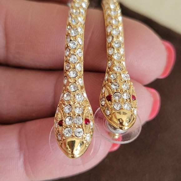 Kenneth Jay Lane Jewelry - Vintage Stunning Kenneth jay Lane snake earings(Final)